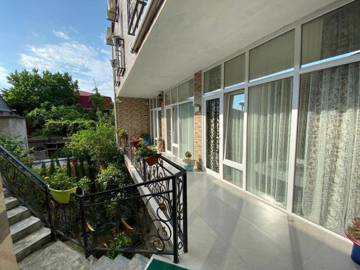 Guest House Ocean Force Batumi Luaran gambar