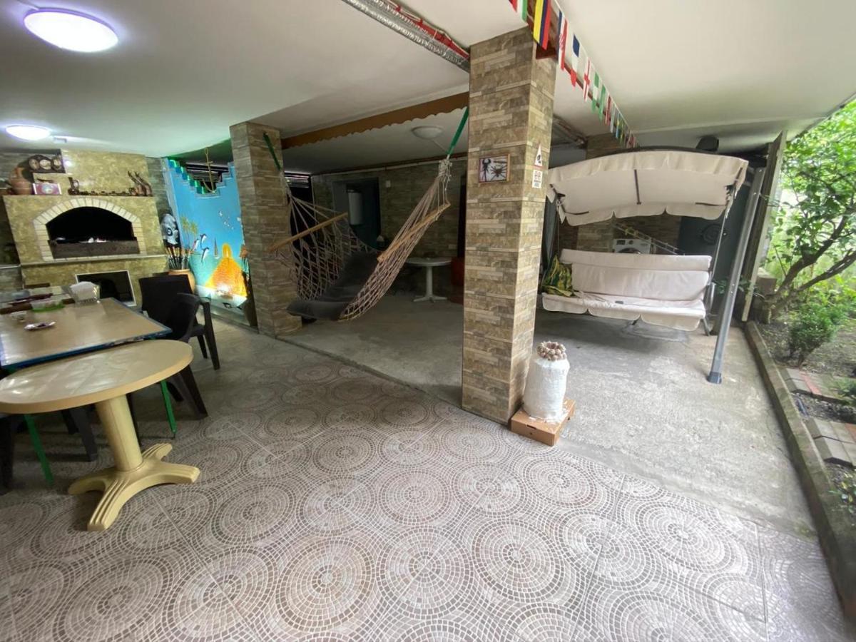 Guest House Ocean Force Batumi Luaran gambar