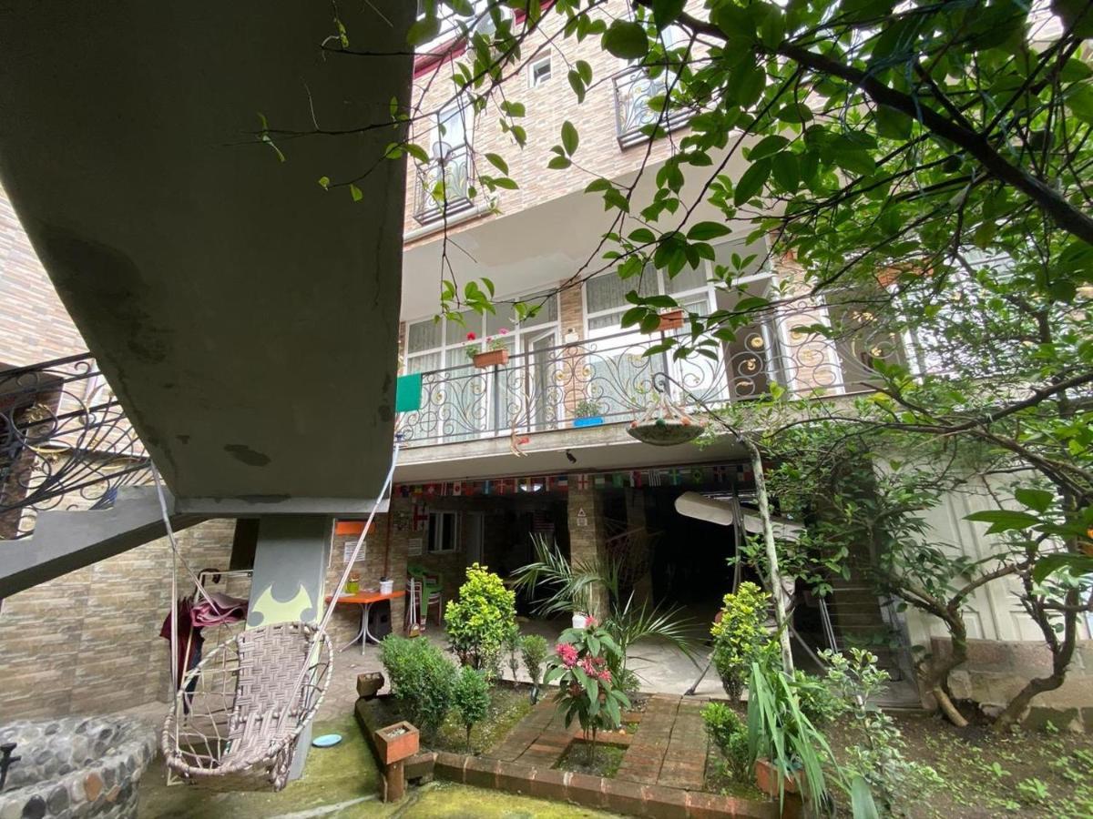 Guest House Ocean Force Batumi Luaran gambar
