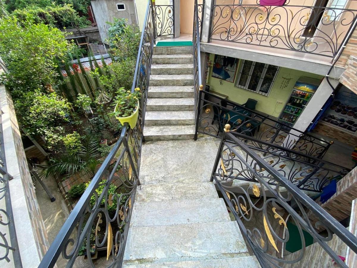 Guest House Ocean Force Batumi Luaran gambar