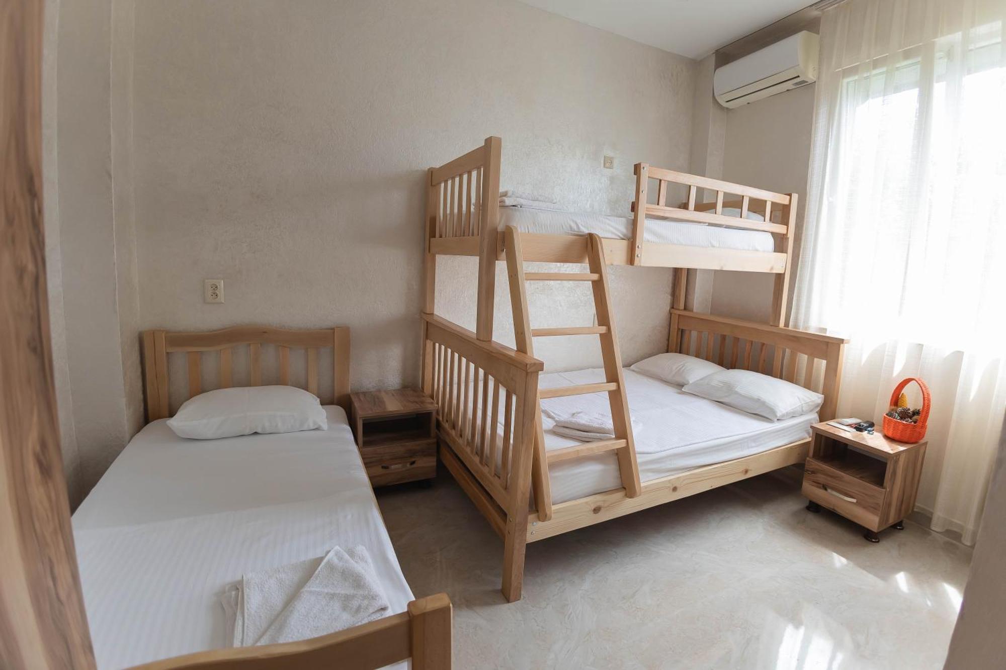 Guest House Ocean Force Batumi Luaran gambar