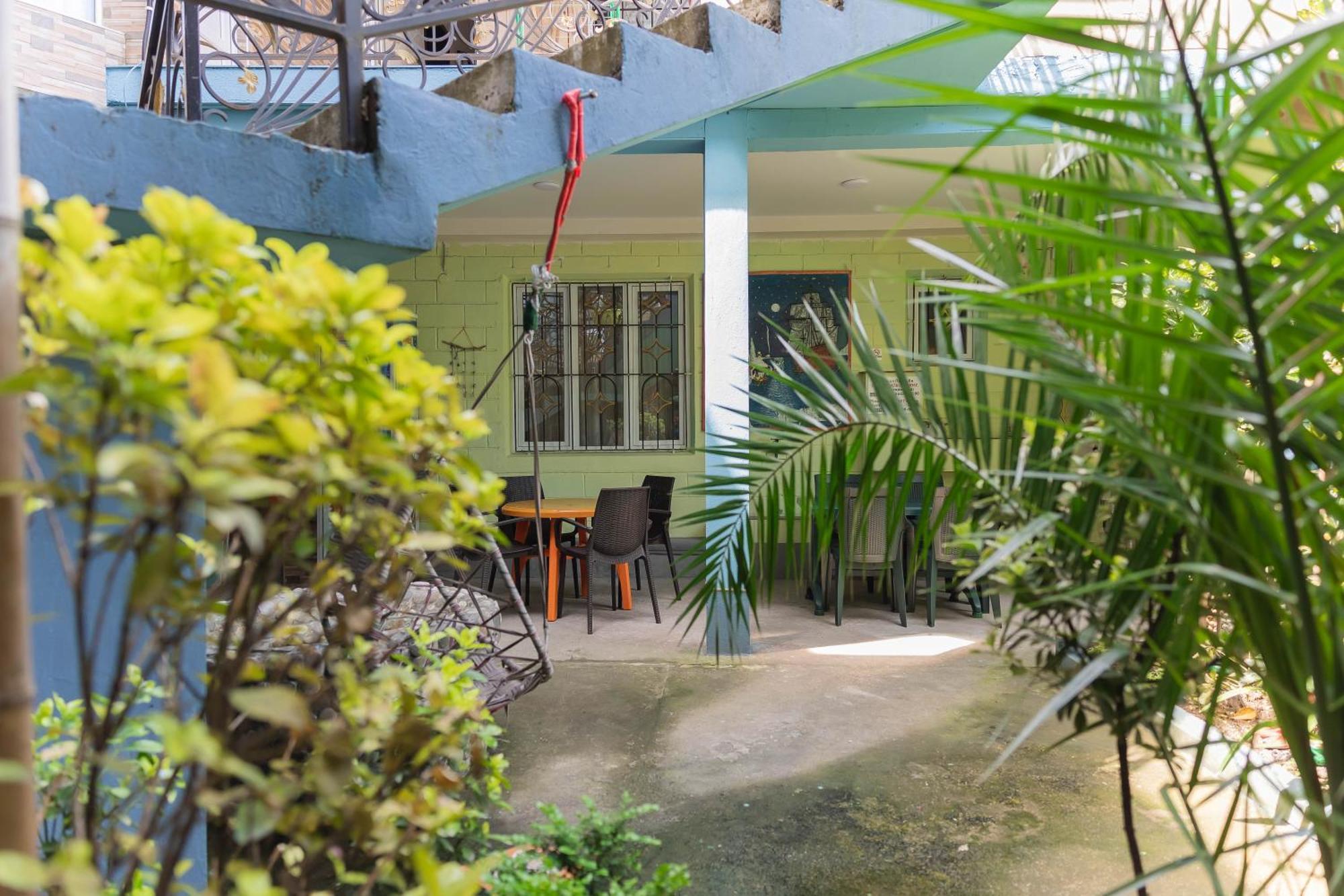 Guest House Ocean Force Batumi Luaran gambar